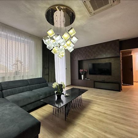 Apartman Matko Levice Exterior foto